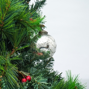 Boules de Noël et décorations de sapin rondes en verre argenté vintage, style antique, pour la vente en gros - Product Image 3