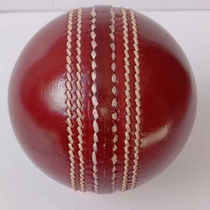 Pelota de Cricket Clásica de Cuero, Doble Costura, Duradera, Roja, para Cricket - Product Image 2