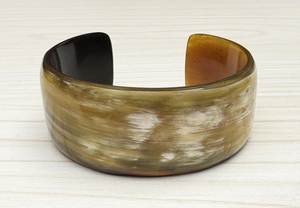 Brazalete de Cuerno de Búfalo para Mujer, Ecológico, Hecho a Mano, Estilo Clásico, Regalo de Boda, Joyería de Alta Calidad, Personalizable - Product Image 3