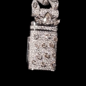 Chaîne cubaine personnalisée de 18 mm plaquée rhodium et sertie de pierres |   Argent sterling 925 |   Diamants Moissanite VVS |   Bijoux Hip Hop Cadeau - Product Image 3