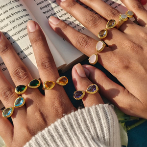 Bague unisexe tendance en chalcédoine plaquée or rose, texturée en forme de poire, ouverte, ajustable, faite à la main, facettée, avec deux pierres précieuses - Product Image 4