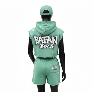 Ensemble short et sweat à capuche sans manches pour femme 100% coton, molleton de coton premium, vert menthe, impression en relief, logo personnalisé - Product Image 2