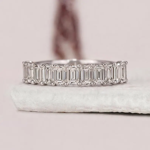 Joyería Fina de Envío Inmediato, Anillo de Eternidad de Lujo en Oro Sólido de 10K con Diamante de Laboratorio con Corte Esmeralda de 2x3mm, Certificado IGI, HPHT, para Compromiso y Boda - Product Image 1