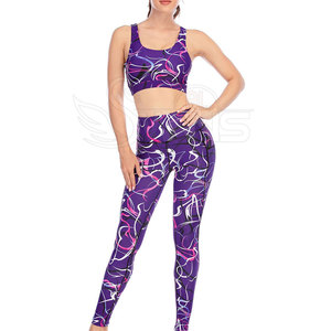 Ensemble de yoga pour femmes de qualité supérieure, matière durable, respirant, logo sur le devant, spandex/nylon, ensemble 2 pièces - Product Image 2