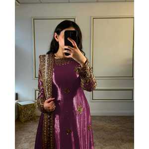 Salwar Kameez de Poliéster de Diseño - Top, Pantalón y Dupatta para Fiestas - Product Image 5