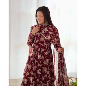ชุดเดรส Anarkali สำหรับงานปาร์ตี้ ไซส์ XS สวยงาม พร้อมจี้และผ้าคลุมไหล่ - Product Image 4