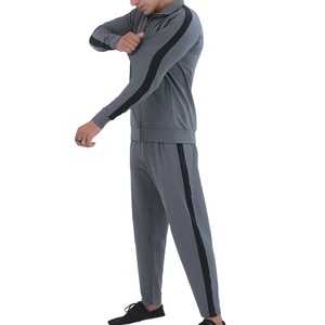 Vêtements de sport sur mesure, veste et pantalon de survêtement, fabrication directe d'usine, OEM ODM, fournisseur en gros de vêtements athlétiques - Product Image 1
