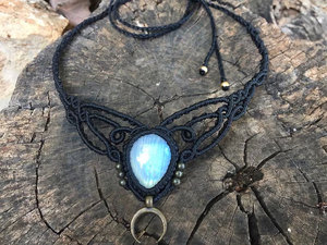 Collar de Macramé Negro con Piedra Lunar Hecho a Mano al por Mayor, Colgante de Luna Creciente, Joyería Boho de Cristal Ajustable para Mujer - Product Image 2