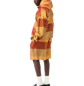 Ensemble coupe-vent vintage pour homme, réfléchissant et néon, veste et short deux pièces avec logo personnalisé - Product Image 2
