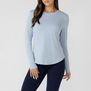 Workout Shirt Seamless Breathable Curved Hem <b>Long</b> Sleeve Thumb Hole Sports Running Top Women Yoga Wear Crew Neck Shirt Plain - Product Image 3