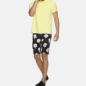 Shorts pour hommes de qualité supérieure, longueur genou, style streetwear, logo personnalisé imprimé par sublimation, tissu doux, service OEM disponible - Product Image 5