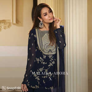 Ensemble de costumes de soirée pour femmes de créateur comprenant un haut Sharara Plazzo Dupatta - Product Image 4