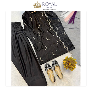 Traje Farshi de Seda Crepé Natural, Estilo Clásico, Elegante y Tradicional, Hecho en India, en Venta - Product Image 4