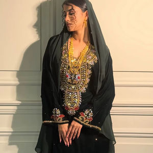 Ensemble 2 pièces de luxe AWAIS HOUSE pour femmes musulmanes, écoresponsable, en velours uni perlé, avec soutien-gorge intégré et manches longues - Product Image 1