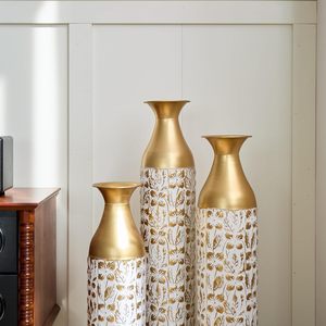 Juego de Jarrones de Metal Hechos a Mano, Color Blanco Dorado con Patrón Floral, Centro de Mesa Decorativo Contemporáneo para Hogar, Hotel, Boda - Product Image 2