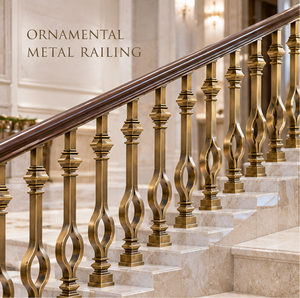 Barandilla de Escalera Ornamental de Bronce de Lujo con Balaustres Esculpidos en Forma de Reloj de Arena para Villas, Hoteles e Interiores Elegantes - Product Image 1