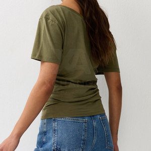 T-shirt femme de haute qualité à épaules dénudées, coupe ample, décontracté, design personnalisé, vente en gros, haut de gamme, prix d'usine - Product Image 4