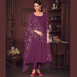 Meilleures ventes : Costume Anarkali violet pour femme, manches 3/4, en crêpe de Georgette, semi-couture, séchage rapide, extensible, idéal pour mariages et soirées - Product Image 1