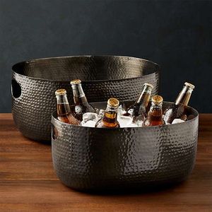 Cubo de hielo decorativo de lujo moderno para bar, recipiente grande para enfriar bebidas, contenedor premium para bebidas con acabado martillado. - Product Image 1
