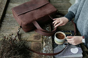 Sac pour ordinateur portable en cuir véritable durable pour hommes, idéal pour le bureau, l'usage quotidien, écologique, léger, convertible en sac à bandoulière - Product Image 2