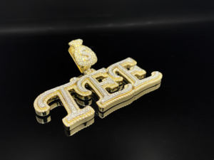 Collier Pendentif Hip Hop en Alliage Plaqué Or avec Diamants Sertis, Style Fashion King - Product Image 3