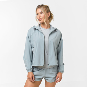 Ensemble de survêtement pour femme, veste coupe-vent légère à capuche et short, vêtements de sport décontractés pour l'extérieur, ensemble de survêtement 2 pièces de qualité supérieure pour femme - Product Image 5