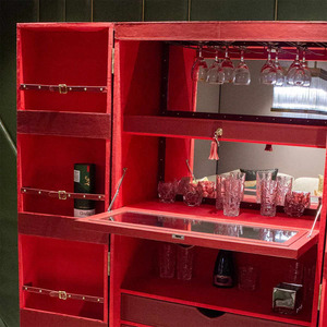 Mueble Bar de Cuero Hecho a Mano de Diseño de Lujo, Mueble de Almacenamiento Moderno, Armario Bar de 2 Puertas, Almacenamiento de Alta Calidad - Product Image 4
