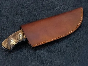 Cuchillo de caza/utilidad/camping hecho a mano de acero de Damasco con punta recta, mango de cuerno, funda de cuero de 3 mm, 9 pulgadas, OEM/ODM/OBM - Product Image 6