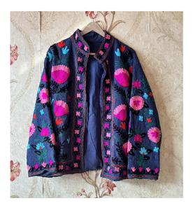 Chaqueta corta de invierno de estilo bohemio de otoño para mujer, Algodón hecho a mano, bordado Suzani, acolchado, tejido procesado de alta calidad - Product Image 1