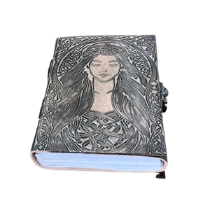 Diario de Cuero Genuino Hecho a Mano con Diseño de Diosa, Clásico, Vintage, Grabado, para Escritura Espiritual - Product Image 1