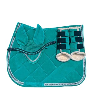 Produits équestres de haute qualité : Selle en mousse satinée, bonnet d'oreille coloré au crochet, bandages de polo pour chevaux, ensemble de tapis de selle à paillettes - Product Image 3
