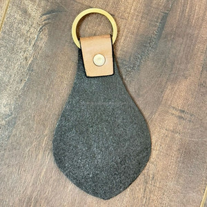 Porte-clés personnalisé en cuir usiné à la main Porte-clés en cuir véritable peint de style occidental Porte-clés en cuir de vachette de haute qualité - Product Image 5