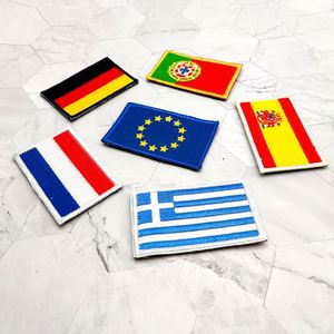 Vente en gros d'usine, tissu en toile personnalisé, broderie 3D, patchs à paillettes, forme de fleur, pour vêtements, style à coudre, broderie, 12 couleurs - Product Image 1