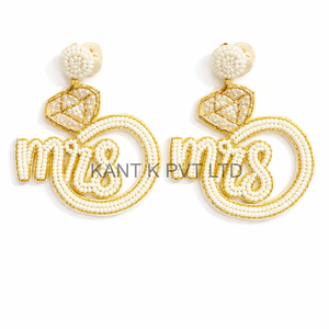 Pendientes de Aro con Cuentas de Semillas Hechos a Mano, Estilo Boho, Regalo Cristiano Moderno para Mujer - Product Image 3