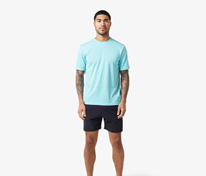 T-shirt à manches courtes pour homme, bleu clair, col rond, couleur unie, décontracté, séchage rapide, tricoté en polyester, coupe classique - Product Image 1