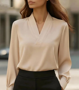 Chemise élégante à col en V et manches longues pour femmes, en satin doux, chic pour le bureau - Product Image 2