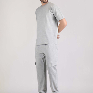 ชุดวิ่งฤดูร้อนสำหรับผู้ชายแบบสั่งทำ OEM ระบายอากาศได้ดี น้ำหนักเบา คุณภาพสูง ลายเรียบ มีหลายแบบให้เลือก - Product Image 5