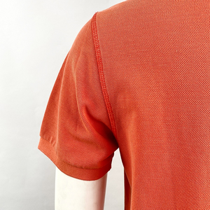 Lot en gros de chemises solides anti-rides orange – 100 % coton durable pour hommes, idéales pour les uniformes et les vêtements de sport - Product Image 6