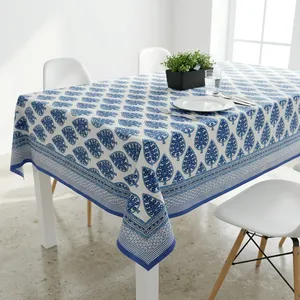 Nappe carrée en coton avec motif végétal bleu imprimé à la main, design minimaliste pour la décoration intérieure, lavable, tissage artisanal - Product Image 1
