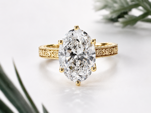 Anillo de compromiso de oro amarillo de corte ovalado con diamante cultivado en laboratorio para mujer, estilo vintage con grabado de filigrana y banda milgrain, solitario para boda. - Product Image 4