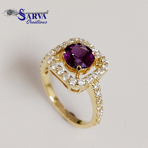 Anillo de Halo de Alejandrita de Lujo para Mujer - Anillo de Compromiso de Plata de Ley 925 con Circonitas Cúbicas - Product Image 2