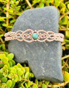Bracelet en macramé fait main avec pierre turquoise pour la fabrication de bijoux en gros - Product Image 1