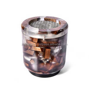 Quemador de Incienso Árabe Tradicional y Elegante de Madera con Recipiente de Resina de Oud para un Aroma Profundo, Ambiente Nocturno de Ramadán y Decoración de Majlis - Product Image 3