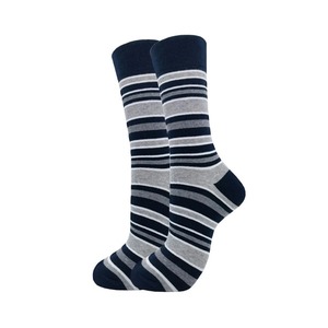 Calcetines Deportivos Unisex Personalizados para Amantes del Deporte, en Grandes Cantidades, Coloridos, a Rayas, de Algodón y Fibra de Bambú, Estilo Casual de Negocios - Product Image 3