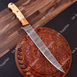Cuchillo de pescado/filetear profesional ligero de acero de Damasco hecho a mano, afilado, de 7 pulgadas, con acabado cepillado y mango de hueso de camello para pesca. - Product Image 2