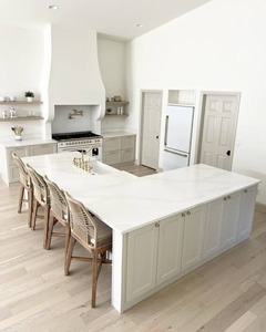 Dalles de quartz Calacatta Goldia – Pierre technique haut de gamme aspect marbre pour comptoirs et revêtements de sol - Product Image 3