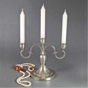 Candelabro Francés de 3 Copas de Primera Calidad • Soporte Elegante para Velas Cónicas en Estaño Envejecido - Product Image 3
