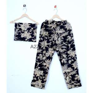 Pijamas de Mujer Estampadas a Mano de la India al por Mayor - Conjunto Premium de Algodón Puro 100% para Primavera/Verano - Product Image 2