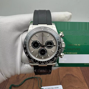 Reloj Cronógrafo de Lujo de Acero Inoxidable, Movimiento Mecánico ETA, Esfera Plateada de 40 mm, Bisel de Cerámica Negra, Correa de Silicona - Product Image 1