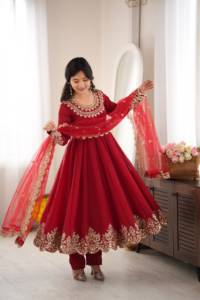 Robe Anarkali en cachemire pour femmes - Tenue de soirée extensible et infroissable - Product Image 1